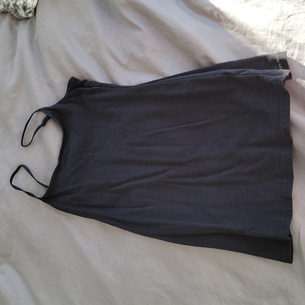 2/10$ black tank top